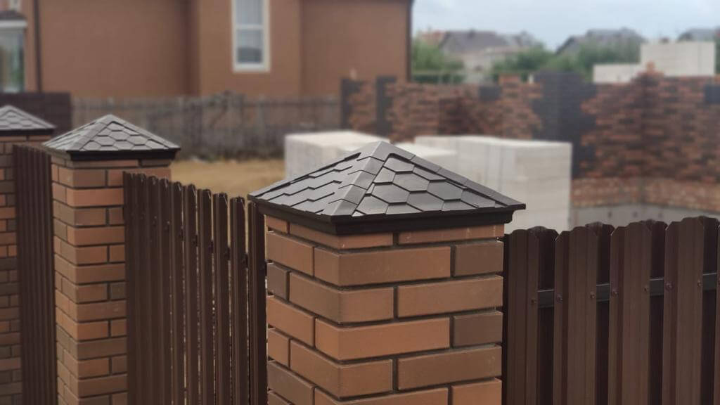 Колпак Zking Эверест Коричневый на столб 1.5х1.5 кирпича (390х390мм) в Уссурийске фото